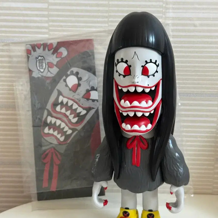 [BUNJANG] Grape Brain Geragera Reebok Collab Large Sofubi Figure / 그레이프 브레인 대형 게라게라 리복 콜라보 sofubi grape피규어