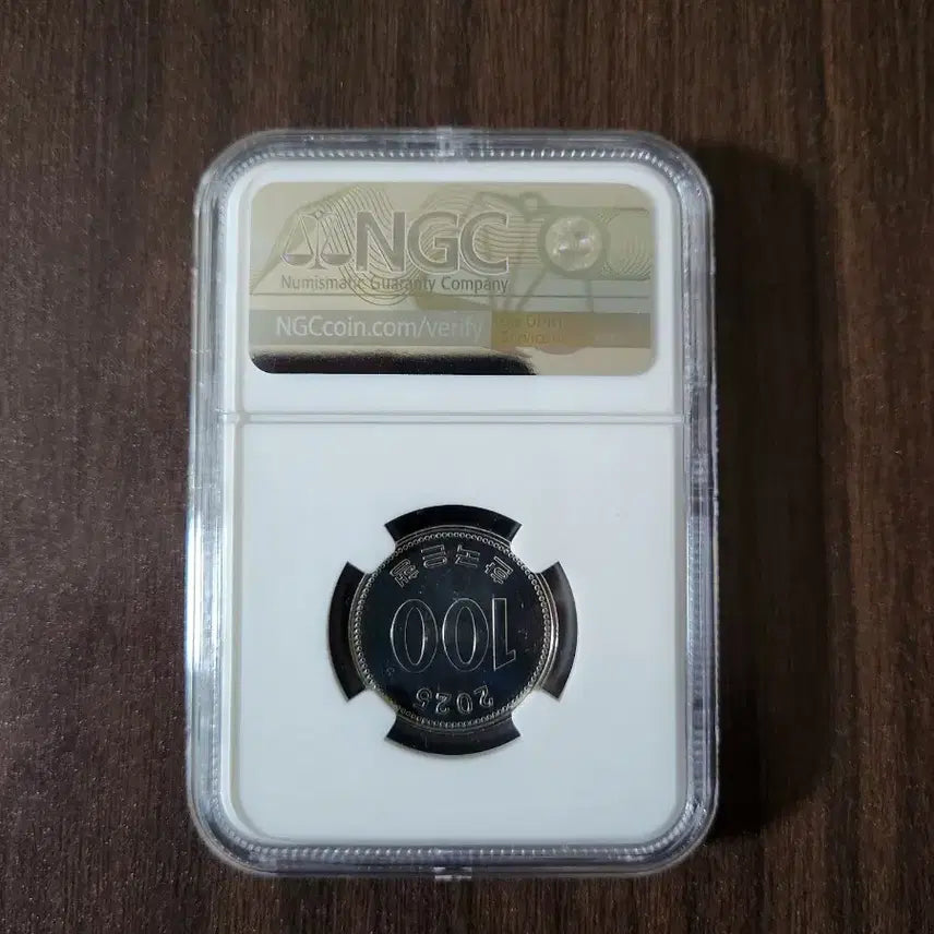 [BUNJANG] 2025 NGC MS 66 Graded 100 Won Coin / 100주, 2025년, NGC MS 66등급  1매