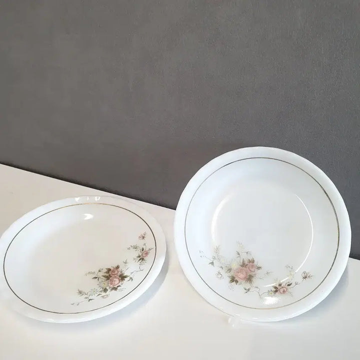 [BUNJANG] Antique Korean Milk Glass Small Plates (Set of 2) / [앤틱그릇]국산 밀크글라스 소접시 2PCS