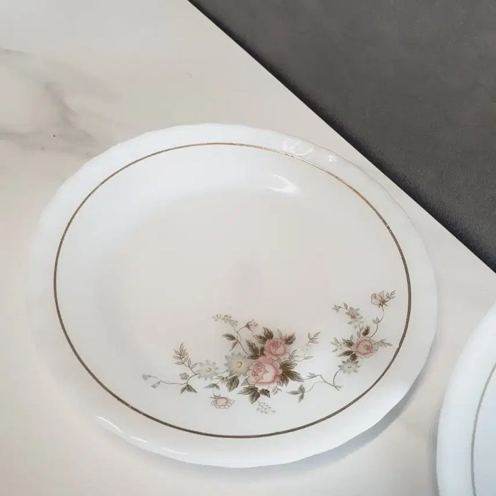 [BUNJANG] Antique Korean Milk Glass Small Plates (Set of 2) / [앤틱그릇]국산 밀크글라스 소접시 2PCS