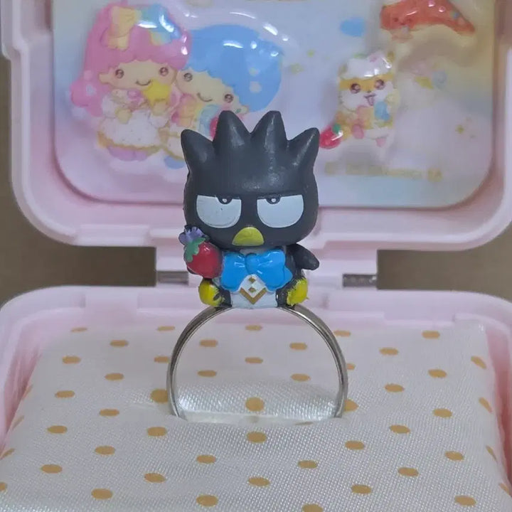 [BUNJANG] Ichigo Shimbun 50th Anniversary Blind Box Badtz-Maru Ring / 이치고 신문 50주년 기념 블라인드 박스 배드 바츠마루 반지