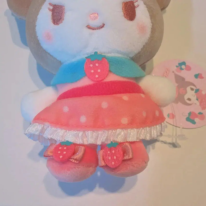 [BUNJANG] Sanrio Kuromi Strawberry Cheek Mascot Keyring Plush / 일본정품)산리오 쿠로미 딸기 치크 마스코트 키링 인형