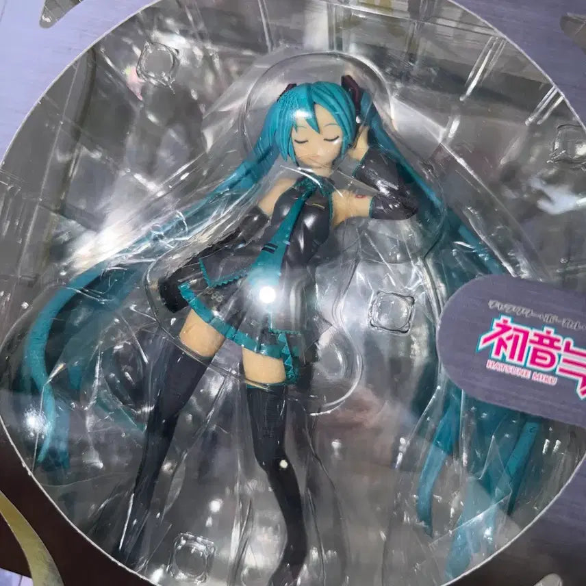 [BUNJANG] Good Smile Company Hatsune Miku 1/8 Scale Figure (Sealed) / 미개봉) 보컬로이드 굿스마일 하츠네 미쿠 1/8 스케일 피규어
