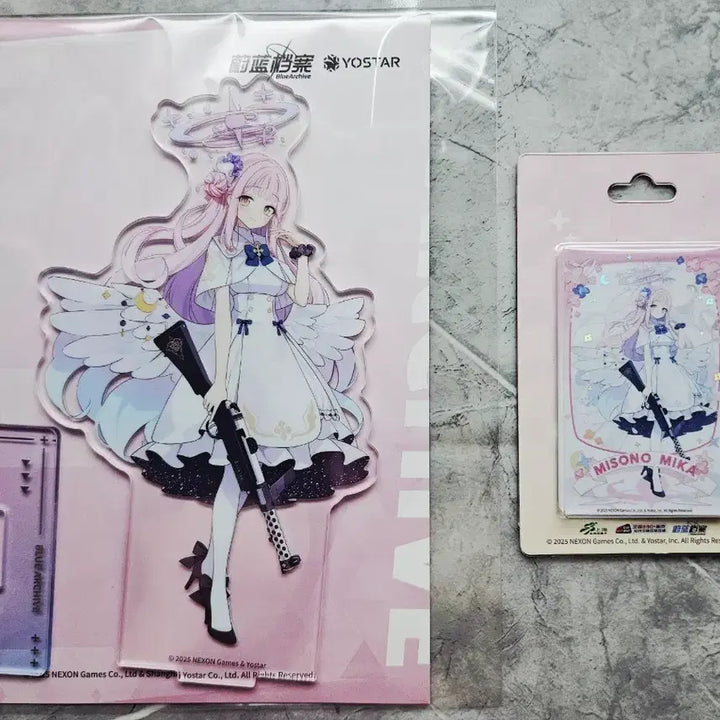 [BUNJANG] Blue Archive Mika Asakusa Acrylic Keyholder &amp; IC Card Set / 블루아카이브 미카 아사쿠사 아크릴 키홀더, 중국 교통계 IC카드 등