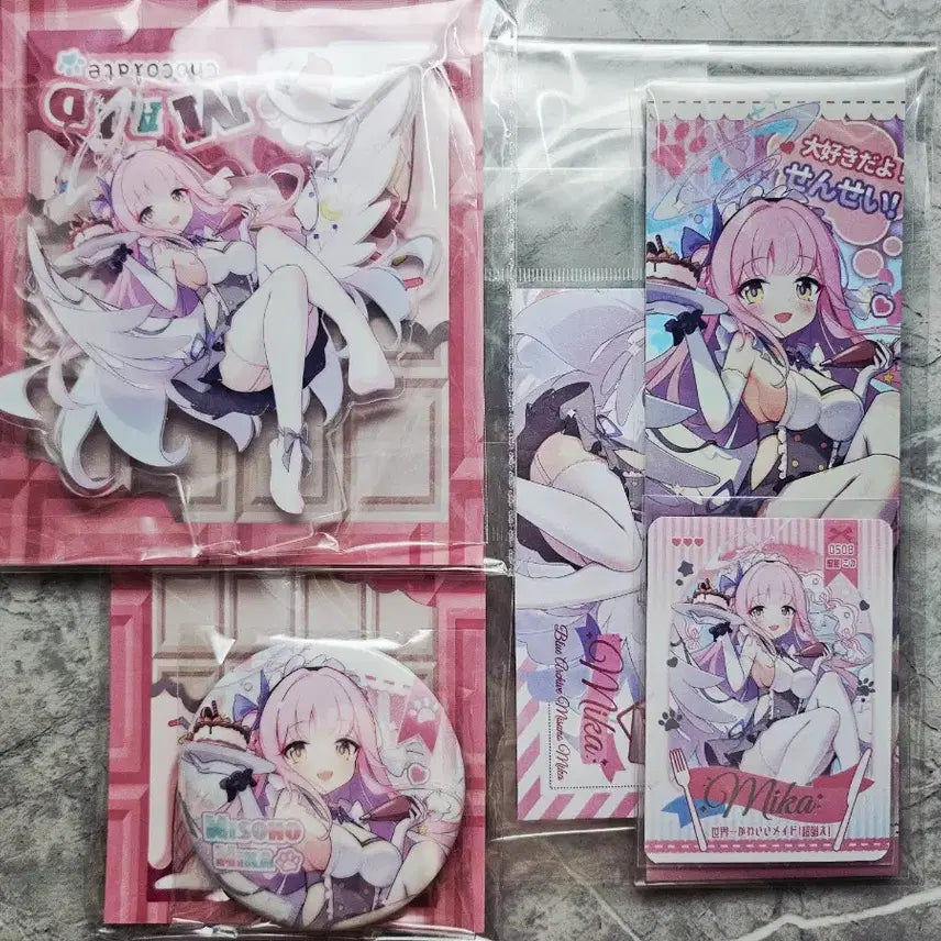 [BUNJANG] Blue Archive Mika Asakusa Acrylic Keyholder &amp; IC Card Set / 블루아카이브 미카 아사쿠사 아크릴 키홀더, 중국 교통계 IC카드 등