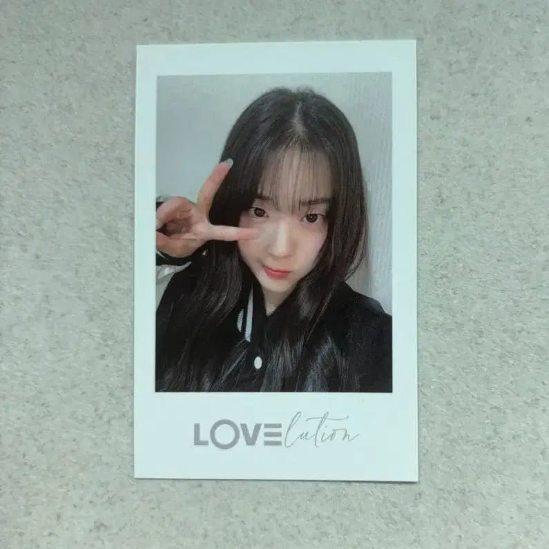 [BUNJANG] tripleS Yoon Seoyeon Lovelution Makestar POB / 트리플에스 윤서연 러블루션 메이크스타 미공포 양도