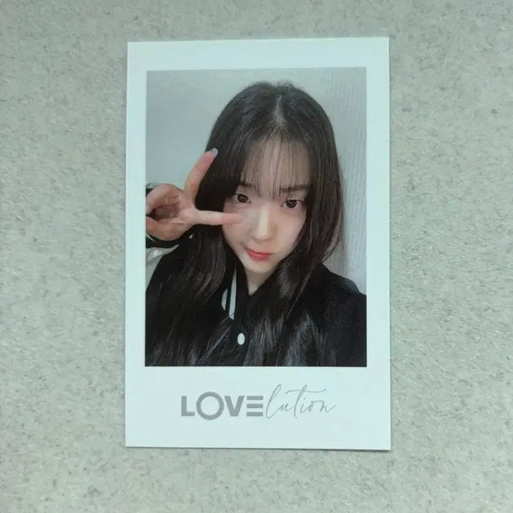 [BUNJANG] tripleS Yoon Seoyeon Lovelution Makestar POB / 트리플에스 윤서연 러블루션 메이크스타 미공포 양도