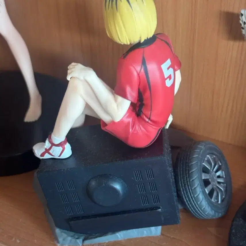 [BUNJANG] Haikyuu!! Kenma Kozume "The Dumpster Battle" Figure / 하이큐 켄마 쓰레기장의 결전 피규어