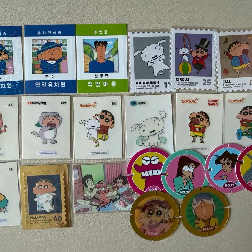 [BUNJANG] Crayon Shin-chan Sticker Bundle / 짱구 띠부씰등 일괄 처분
