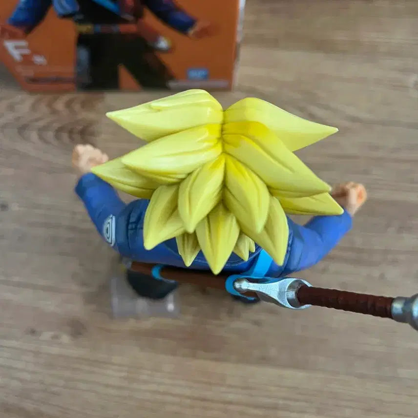 [BUNJANG] Dragon Ball Trunks Figure (F Prize) / 드래곤볼 트랭크스 f상 판매