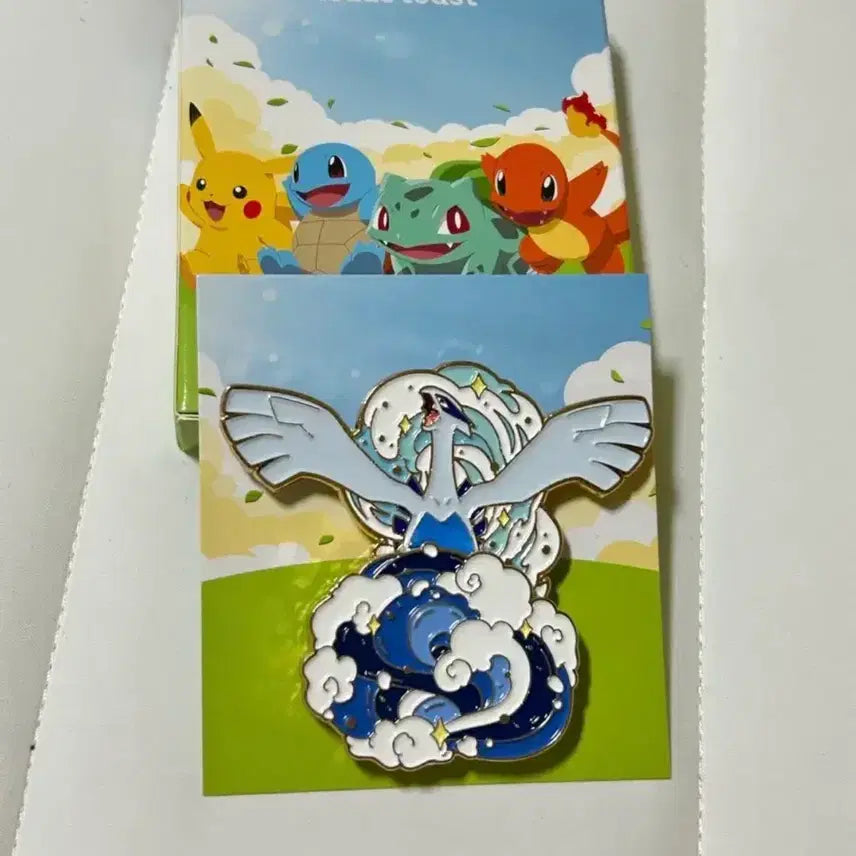 [BUNJANG] Leeak Toast x Pokémon Lugia Metal Pin Badge / 이삭토스트 포켓몬 루기아 메탈 핀뱃지