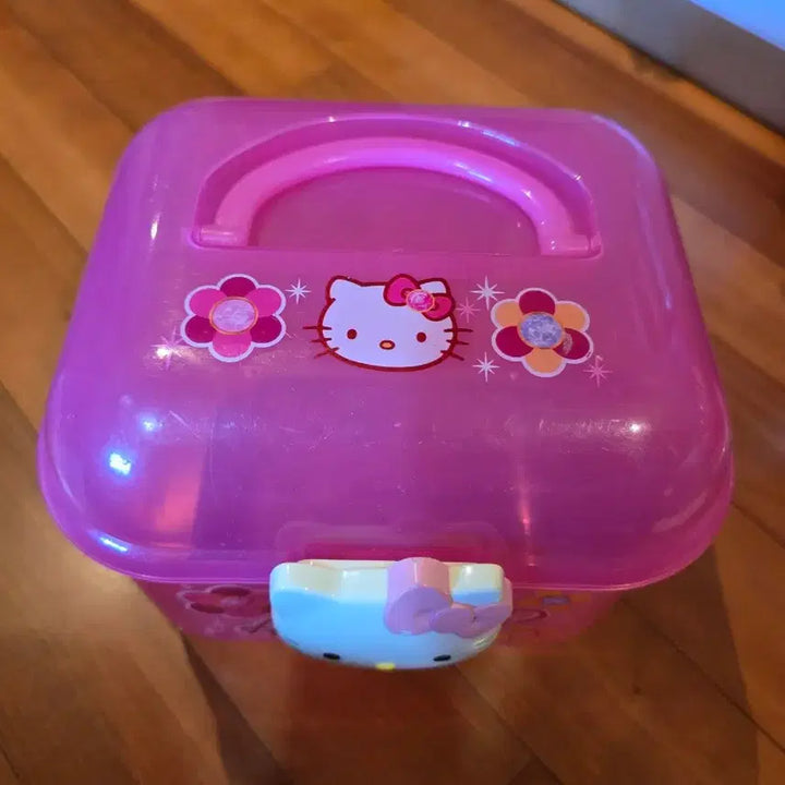 [SOLD OUT] 고전키티 보관함 판매합니다!