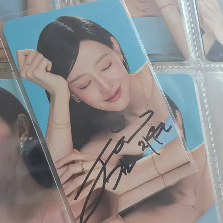 [BUNJANG] Kim Ji Won Signed Photocard / 배우 김지원 친필사인 포카판매