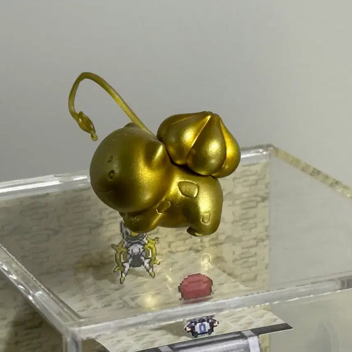 [BUNJANG] Golden Bulbasaur Figure / 황금 이상해씨