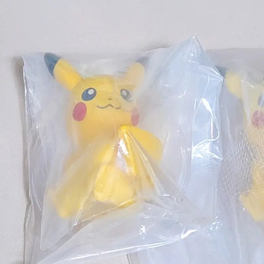 [BUNJANG] Pokemon Pikachu Gacha Figure / 포켓몬스터 가챠 피카츄