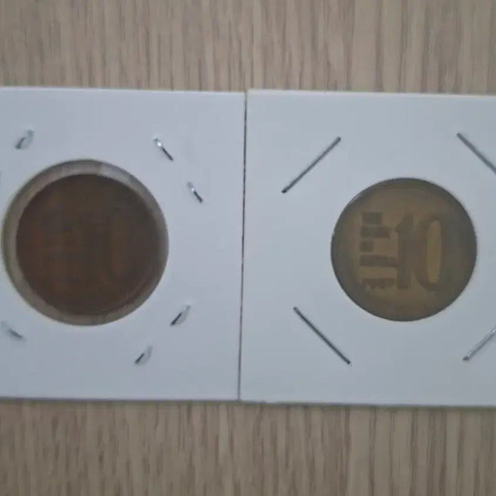 [BUNJANG] 1968 &amp; 1971 Three-Color 10 Won Coin Set / 1967년도 10원주화 완전적동1개+황동1개