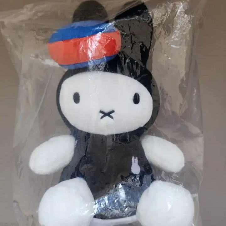 [BUNJANG] Jeju Limited Edition Miffy Medium Plush (25cm) / 제주 한정판 해녀 미피 중형인형(25cm)