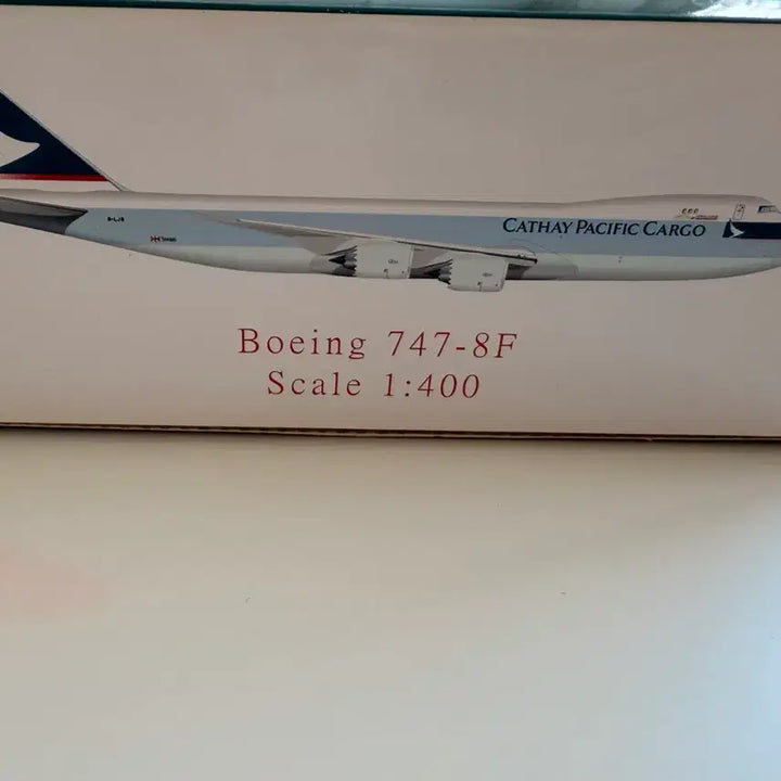 [BUNJANG] Cathay Pacific Boeing 747-8F 1:400 Diecast Aircraft Model / 캐세이퍼시픽 공식 한정판 Boeing 747-8F 1:400 다이캐스트