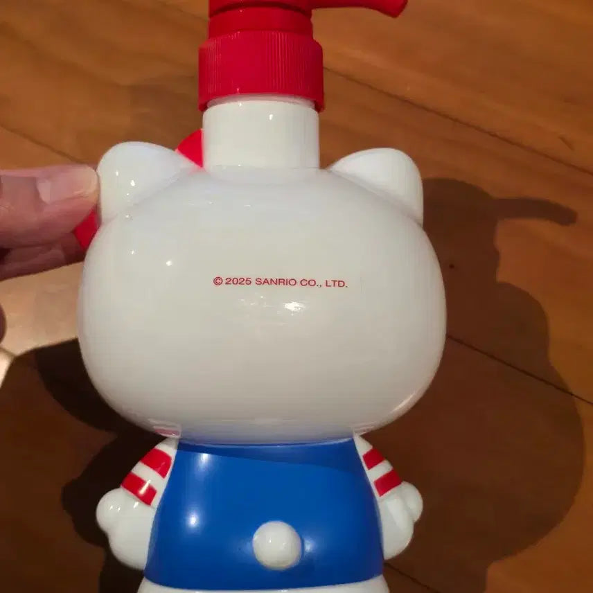 [BUNJANG] Hello Kitty Pump Container / 헬로키티 펌프용기 팝니다