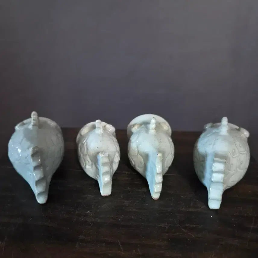 [BUNJANG] Set of 4 Ceramic Fish Figurines / 도자기 작품(2023-400)