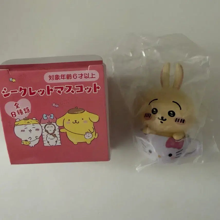 [BUNJANG] Sanrio x Chiikawa Usagi Figure / 산리오 치이카와 콜라보 우사기 피규어
