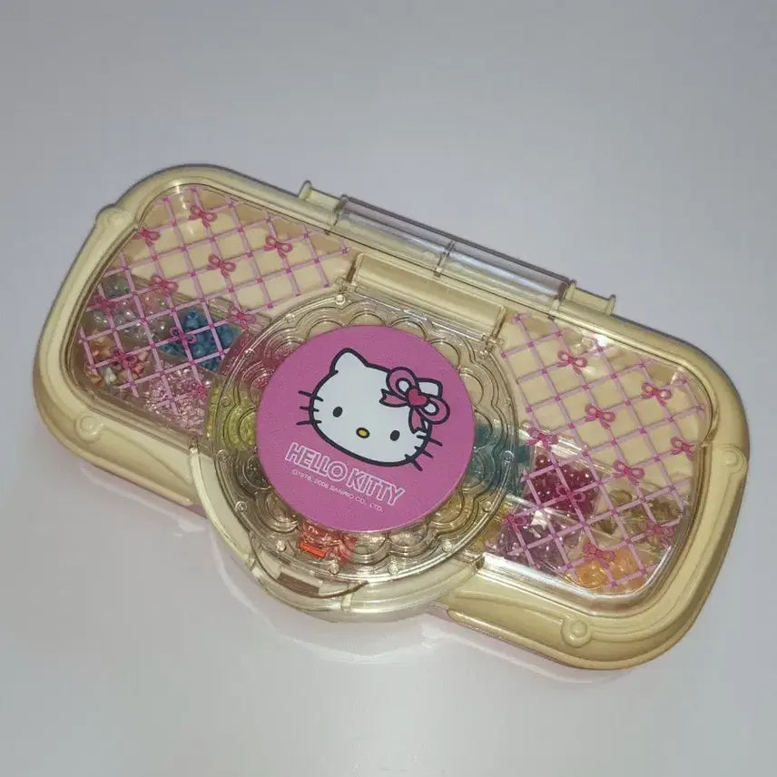 [BUNJANG] Sanrio Classic Kitty Beaded Pencil Case / 산리오 고전 비즈 헬로키티 키티 구슬 스트랩 필통 케이스 소품함 보관함