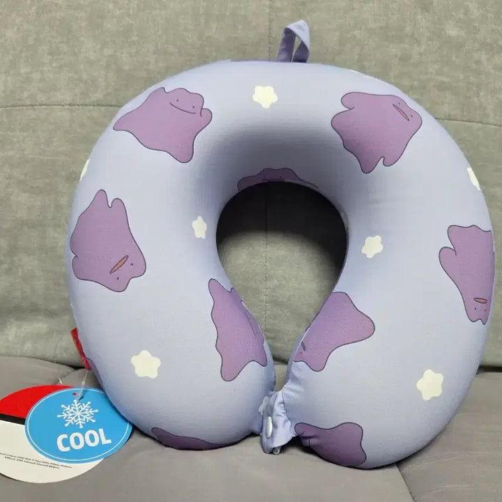 [BUNJANG] Pokemon Ditto Cool Pattern Neck Cushion (Neck Pillow) / 포켓몬스터 메타몽 쿨패턴 목쿠션(목베개)