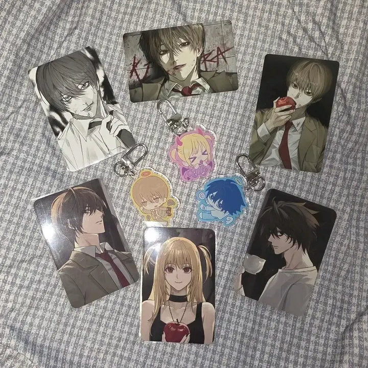 [BUNJANG] Death Note Light, Misa, L Unofficial Photocards, Acrylic Keychain, Postcard, Photo Strip, Stickers, Badge Bundle / 데스노트 라이토 미사 엘 비공굿 포카 아크릴 키링 엽서 프박 스티커 뱃지