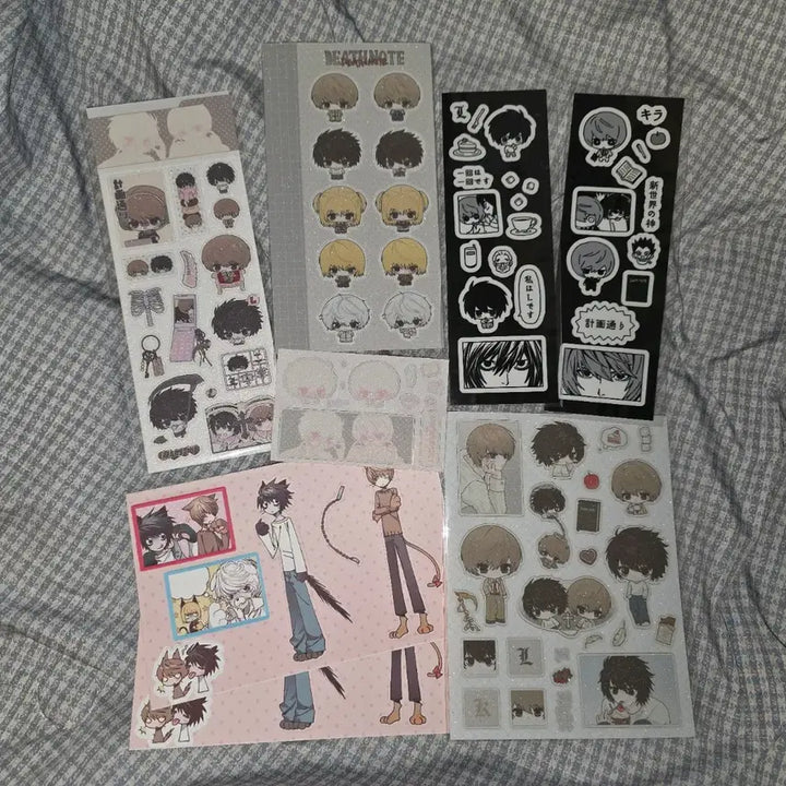 [BUNJANG] Death Note Light, Misa, L Unofficial Photocards, Acrylic Keychain, Postcard, Photo Strip, Stickers, Badge Bundle / 데스노트 라이토 미사 엘 비공굿 포카 아크릴 키링 엽서 프박 스티커 뱃지