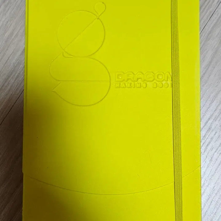 [BUNJANG] G-Dragon Shine a Light Concert Making Book / 지드래곤 메이킹북 - Shine a light
