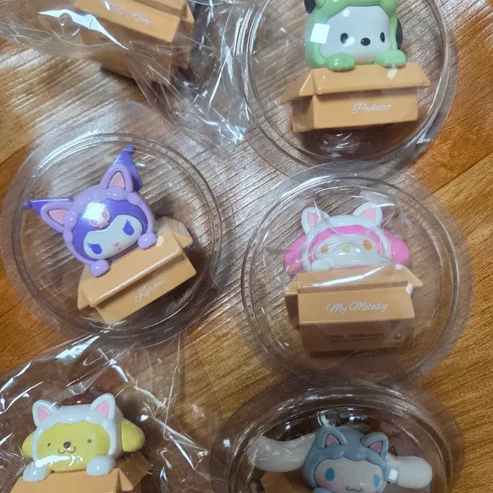 [BUNJANG] Sanrio Characters Cat Box Gacha Figure 6-Piece Bundle Set (Opened + Unsealed) / 산리오 고양이 박스 가챠 피규어 6종 일괄 세트(개봉품+미개봉품)