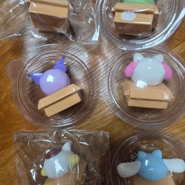 [BUNJANG] Sanrio Characters Cat Box Gacha Figure 6-Piece Bundle Set (Opened + Unsealed) / 산리오 고양이 박스 가챠 피규어 6종 일괄 세트(개봉품+미개봉품)