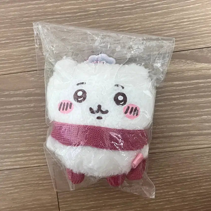 [BUNJANG] Chiikawa Scarf Mascot Keychain Doll (First Edition) / 초판 치이카와 목도리 마스코트 키링 인형 먼작귀
