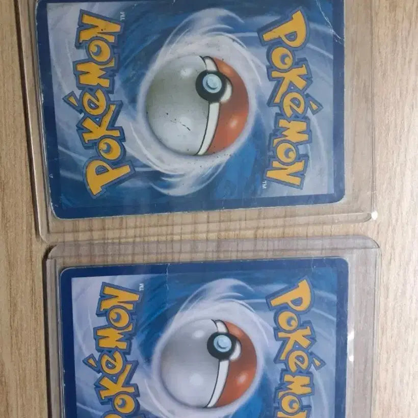 [BUNJANG] Pokemon Card Pikachu EX &amp; Pokemon Lab Pikachu / 포켓몬 카드 피카츄 EX / 피카츄 포켓몬 과학 연구소