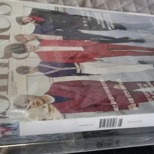 [BUNJANG] BTS Singles Magazine January 2017 Issue / 싱글즈 2017년 1월호 방탄소년단