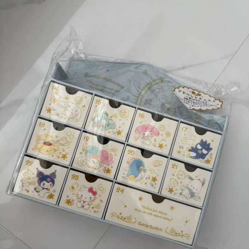 [BUNJANG] Sanrio Characters Calendar Box Storage / 정리중)) 고전 산리오 캐릭터 캘린더 수납함