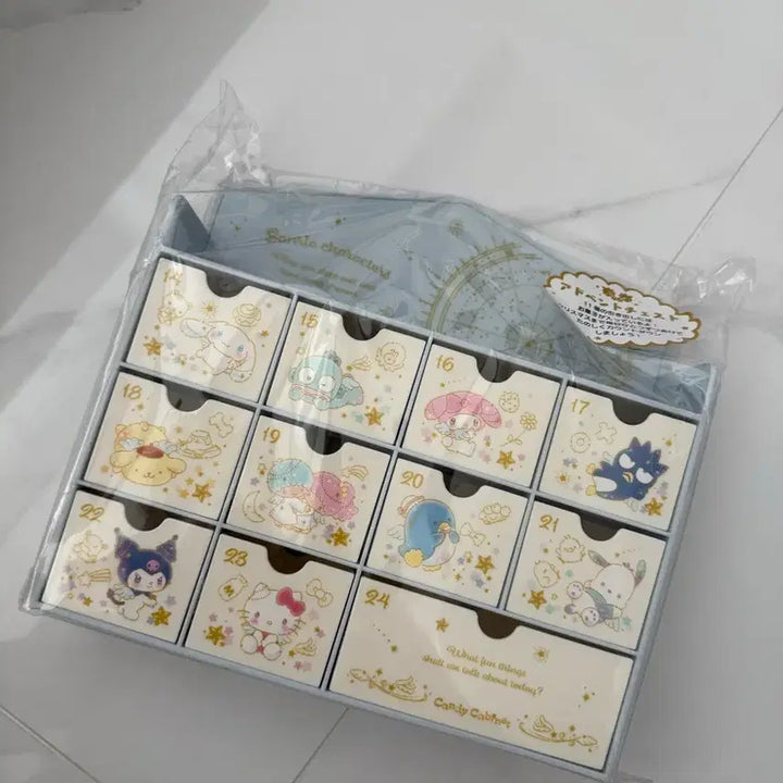 [BUNJANG] Sanrio Characters Calendar Box Storage / 정리중)) 고전 산리오 캐릭터 캘린더 수납함