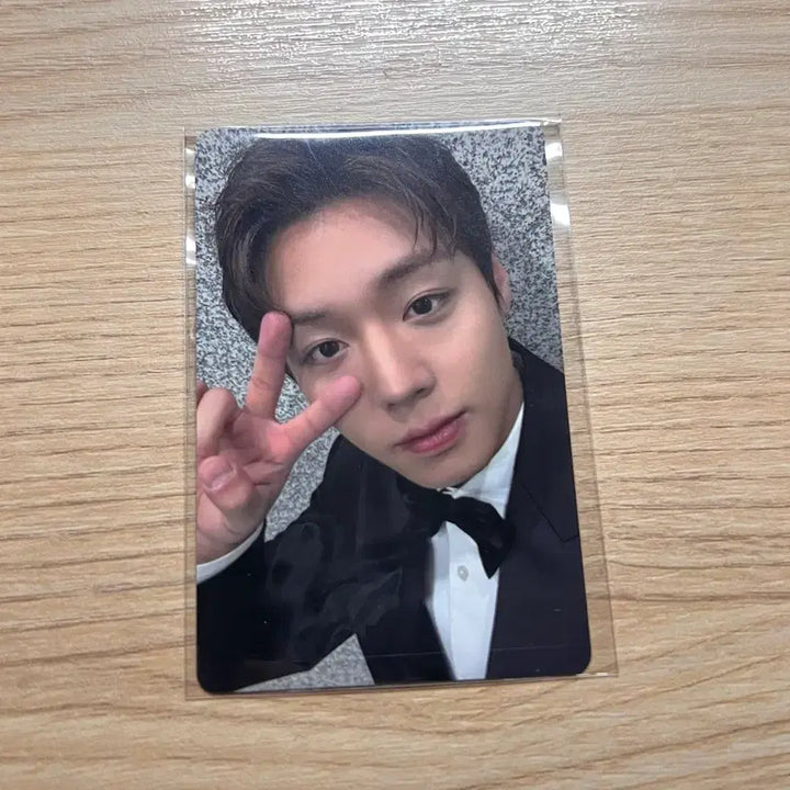 [BUNJANG] Park Ji Hoon REFLECT Fancon First Day Entry Photocard / 박지훈 리플렉트 팬콘 첫콘 입장 포카