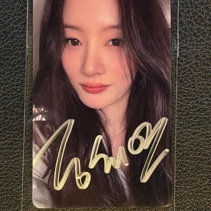 [BUNJANG] IOI Jung Chaeyeon Signed Photocard Mnet Plus / 아이오아이 정채연 사인포카 엠넷플러스 친필사인 미공포 팝니다