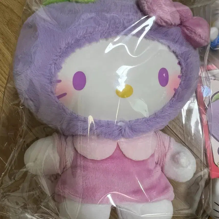[BUNJANG] Hello Kitty Doll, Keychain, Figure Bundle Set / 헬로키티 인형 키링 피규어 일괄