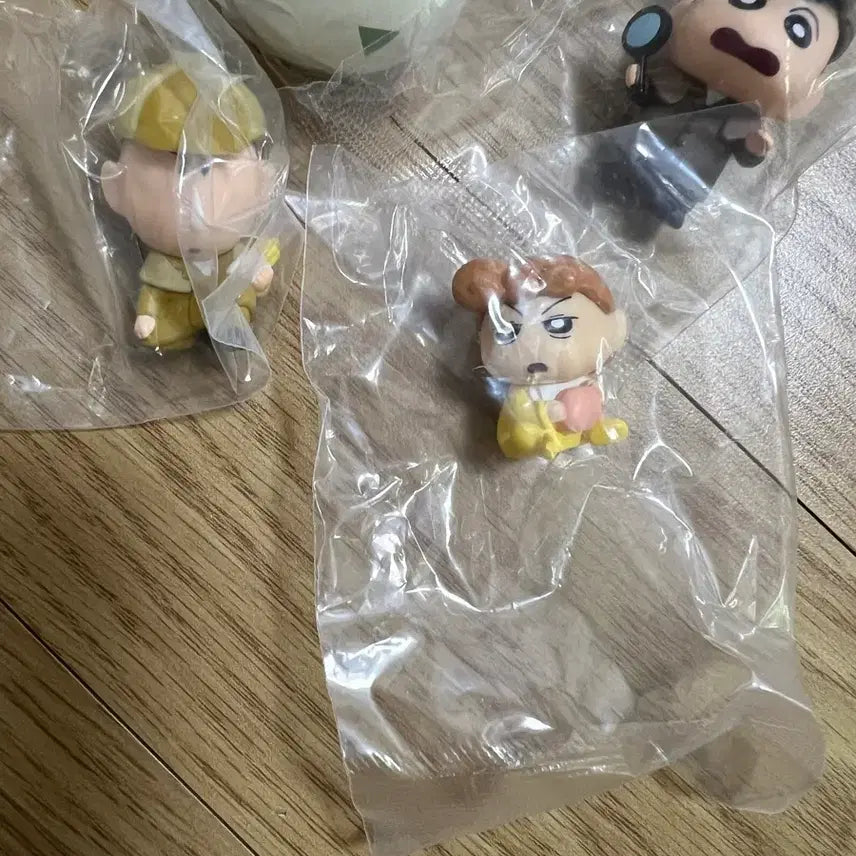 [BUNJANG] Crayon Shin-chan Character Figures Set of 4 / 짱구는 못말려 캐릭터 피규어 4종