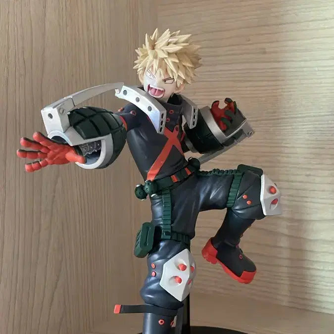[BUNJANG] My Hero Academia Katsuki Bakugo Figure / 나의 히어로 아카데미아 바쿠고 피규어