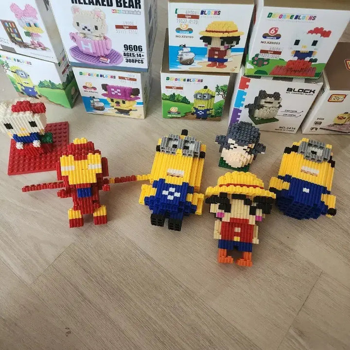[BUNJANG] Bulk Lot of Block Figures (Includes Iron Man, Minions, One Piece Luffy) / 블록 피규어 일괄