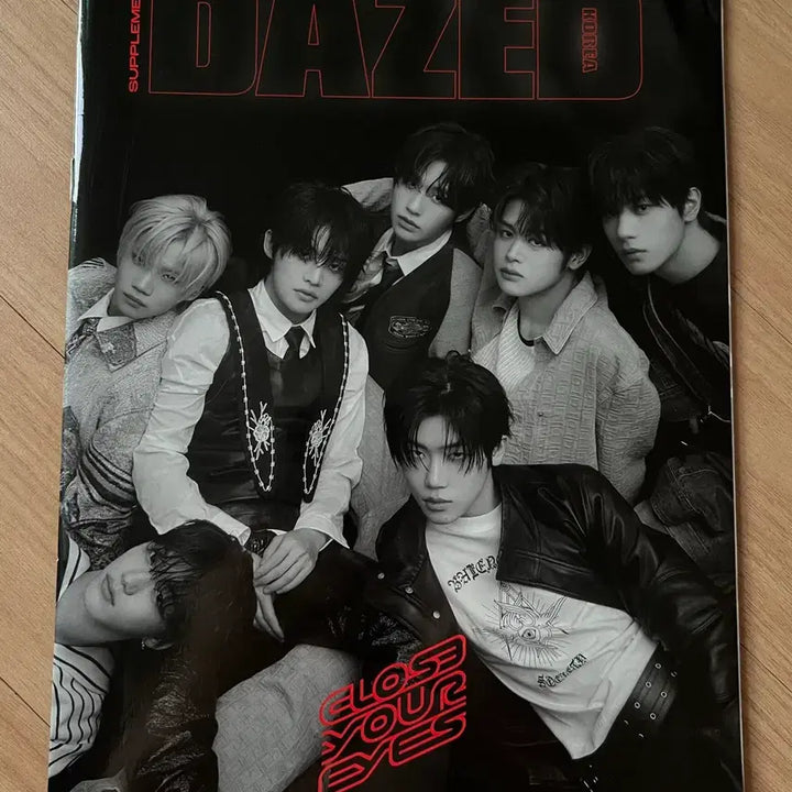[BUNJANG] KIM YOUNG WOONG DAZED KOREA Bae Kyung Bae Photocard / 클유아 데이즈드 서경배 포카 잡지 양도
