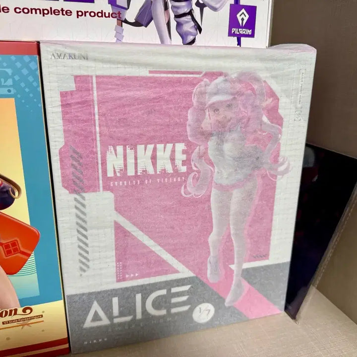 [BUNJANG] Amakuni NIKKE Limited Edition Alice Scale Figure + LED Display Case (Sealed) / 미개봉) 니케 한정판 아마쿠니 앨리스 스케일피규어+LED전용장식장 팝니다