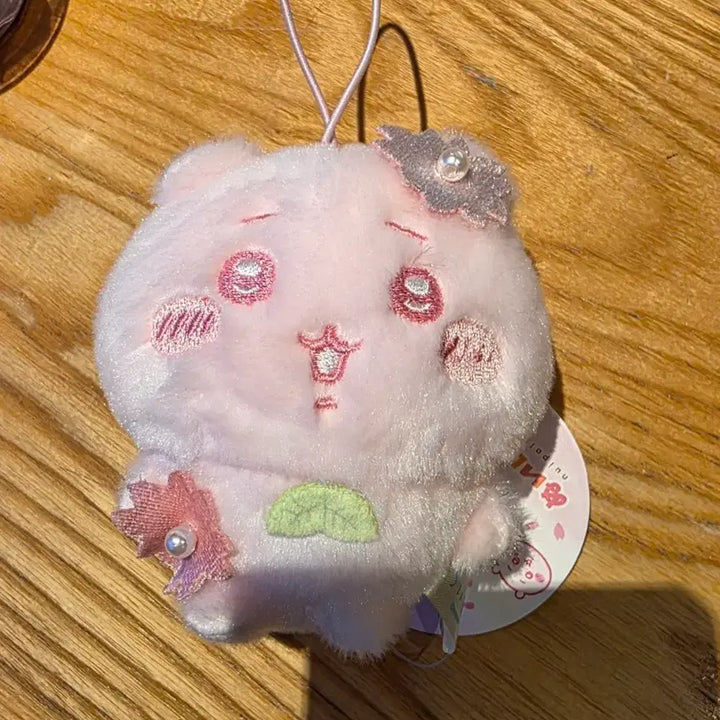 [BUNJANG] Cheekawa Cherry Blossom Mascot Keychain / 먼작귀 치이카와 벚꽃 인형 마스코트 키링
