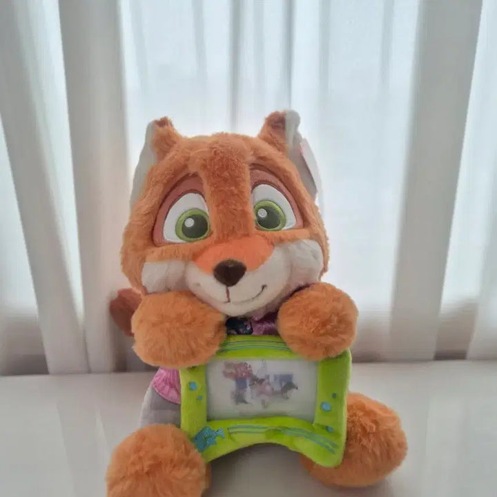 [BUNJANG] Disney Zootopia 2 Nick Wilde Plush Photo Frame Crazy Holiday Series / 주토피아2 닉 봉제인형 사진프레임 크레이지 홀리데이시리즈