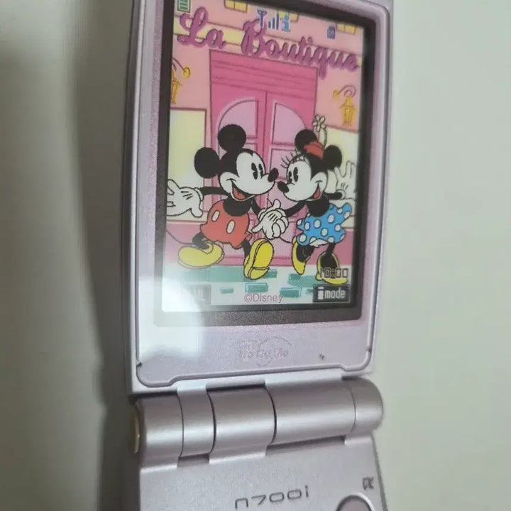 [BUNJANG] Docomo Mickey Mouse Minnie Mouse Mockup Phone (Vintage, Non-functional) / 도코모 미키미니 목업폰 (고전/미작동)