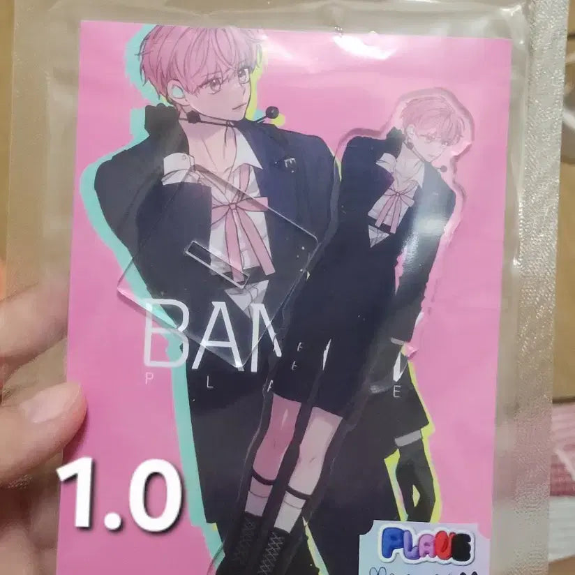 [BUNJANG] PLAVE Bambi Acrylic Stand + Photo Booth Print + 22 Postcards Bundle Set / [일괄) 플레이브 밤비 아크릴 스탠드 + 프박 인화/엽서 22장 일괄