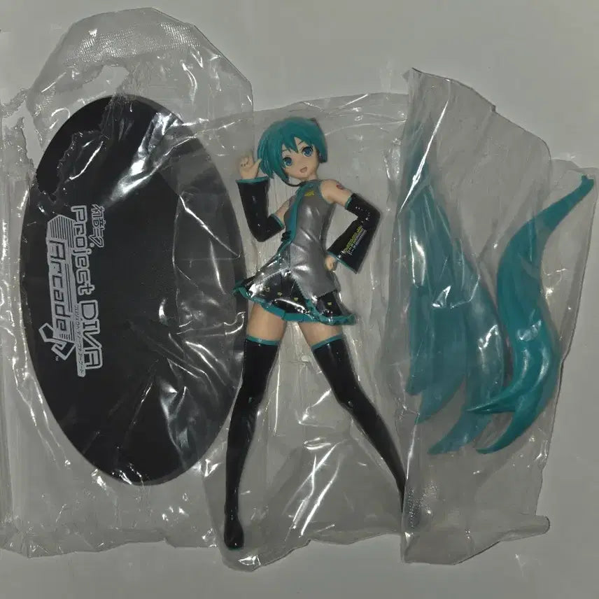[BUNJANG] Hatsune Miku Project Diva Classic Rare Figure (Opened) / (택포) 고전 /희귀 하츠네미쿠 프로젝트 디바